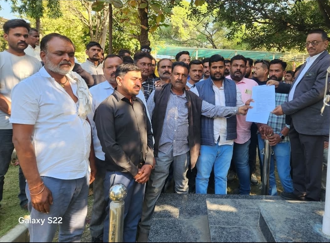 नरसिंहपुर: किसानों की समस्याओं को लेकर राष्ट्रवादी किसान आर्मी संगठन ने 7 सूत्रीय मागों को लेकर ज्ञापन सोपा