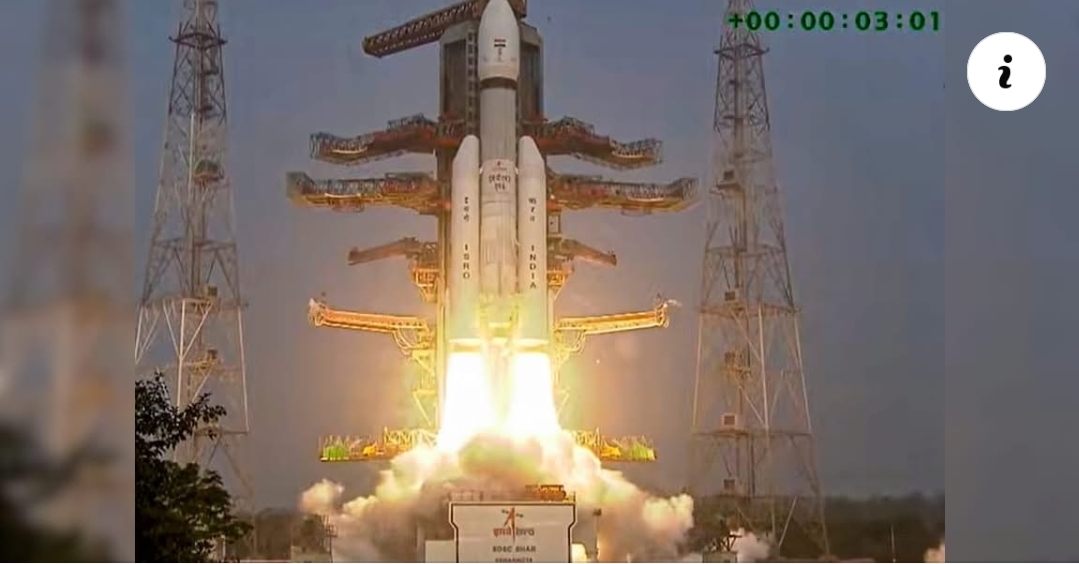 ISRO ने सैटेलाइट लांच किया