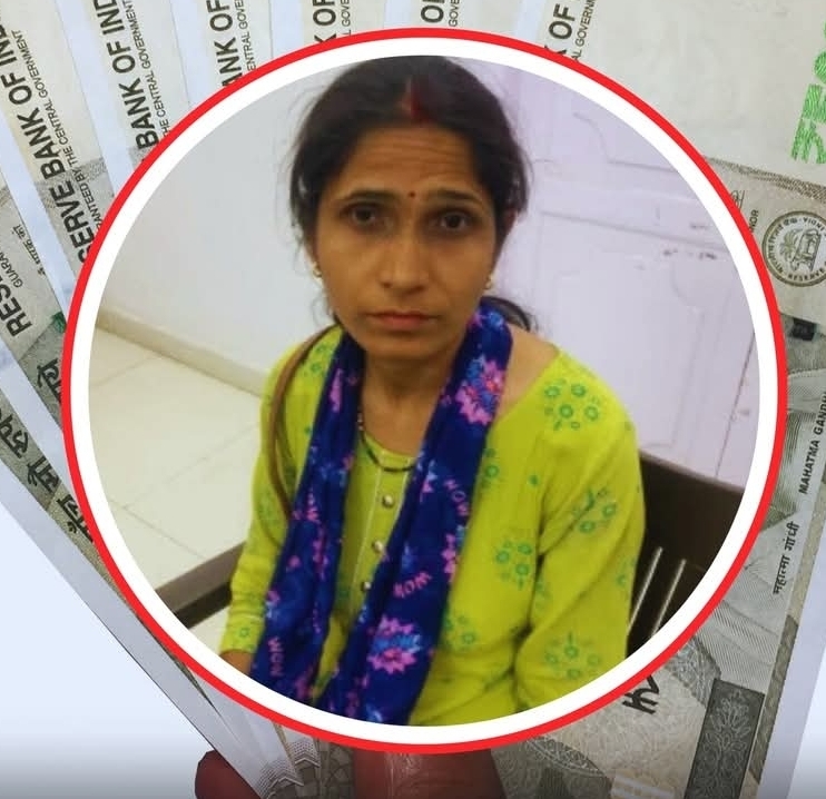 धार जिले की सरदारपुर तहसील में लोकायुक्त इंदौर की टीम ने शुक्रवार को ट्रेप कार्रवाई करते हुए एक पटवारी को रिश्वत लेते रंगे हाथों पकड़ लिया