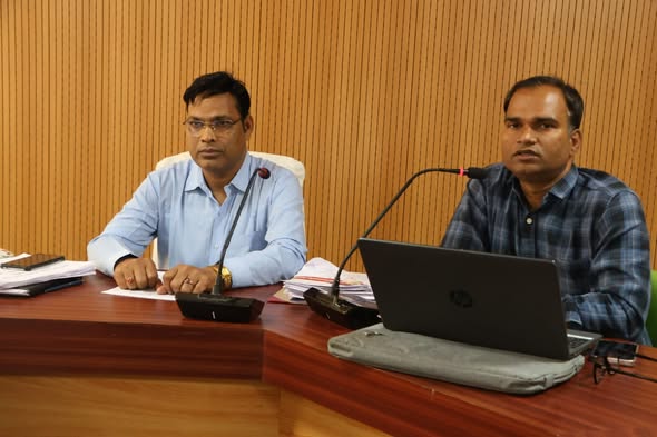 गेहूं उपार्जन के सफल संचालन के लिए कार्यशाला सम्पन्न हुई जिले में 53 खरीदी केन्द्र बनाए गए और 16 के प्रस्ताव शासन को भेजे गए