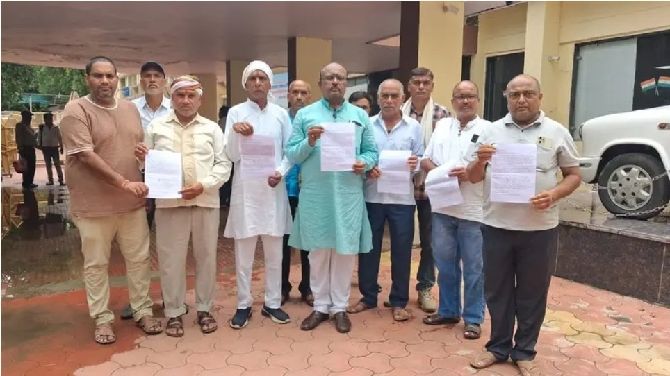 शहीद आशीष शर्मा की स्मृति में की गई घोषणाएं कागजों में सिमटीं, क्षेत्रवासियों और परिजनों ने उठाई मांग