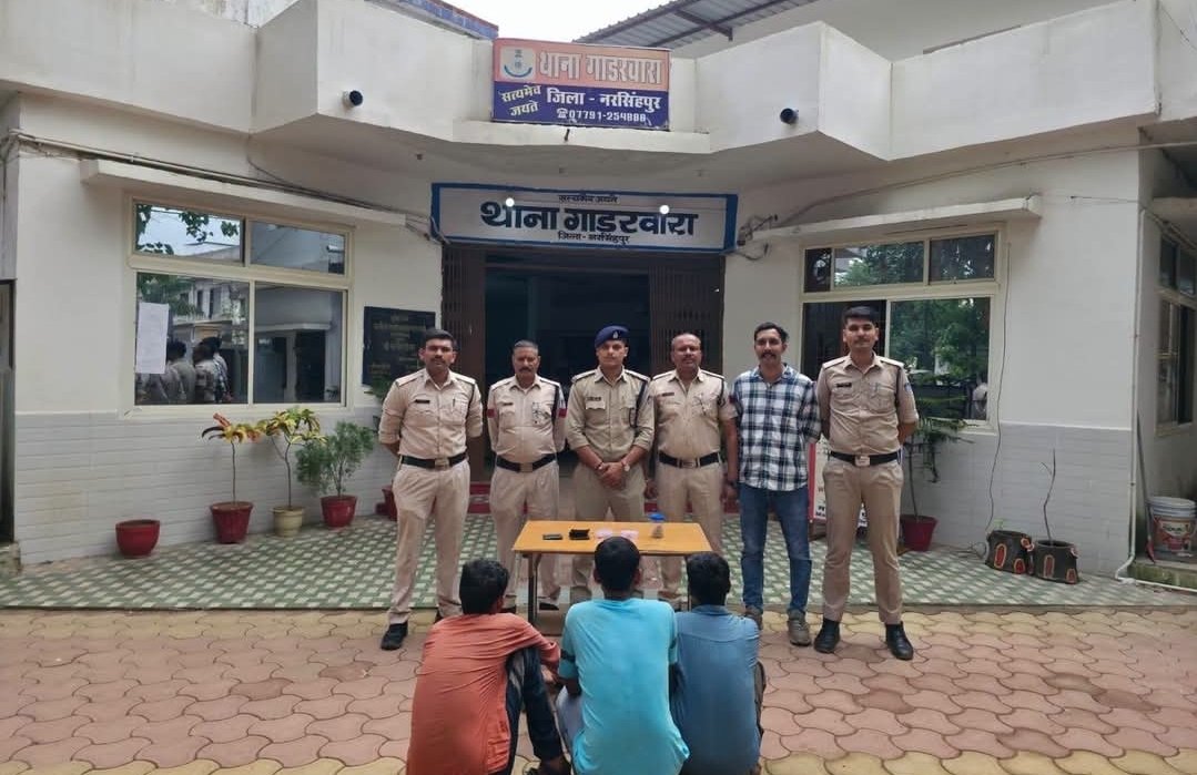 हींग बेचने के बहाने आए अंतरराज्यीय शातिर चोर चढ़े गाडरवारा पुलिस के हत्थे, लाखों के जेवर बरामद ​गाडरवारा