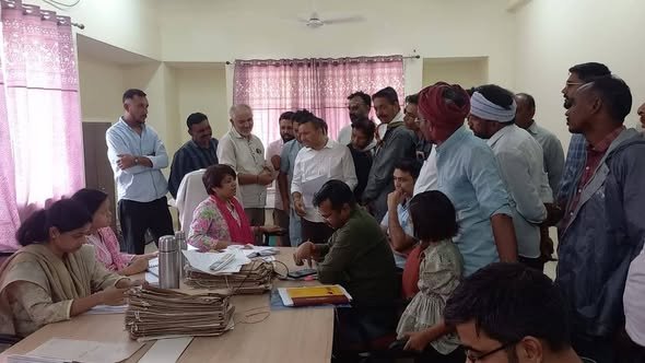 गाडरवारा: मूंग खरीदी में अनियमितताओं को लेकर राष्ट्रवादी किसान आर्मी ने SDM को सौंपा ज्ञापन, स्लॉट व तिथि बढ़ाने की मांग
